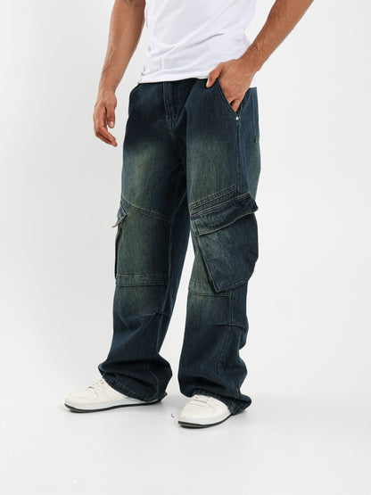 Loose Fit Cargo Jeans