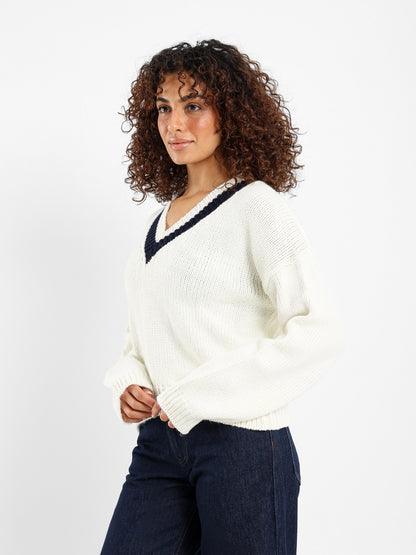 High V-Neck Pullover