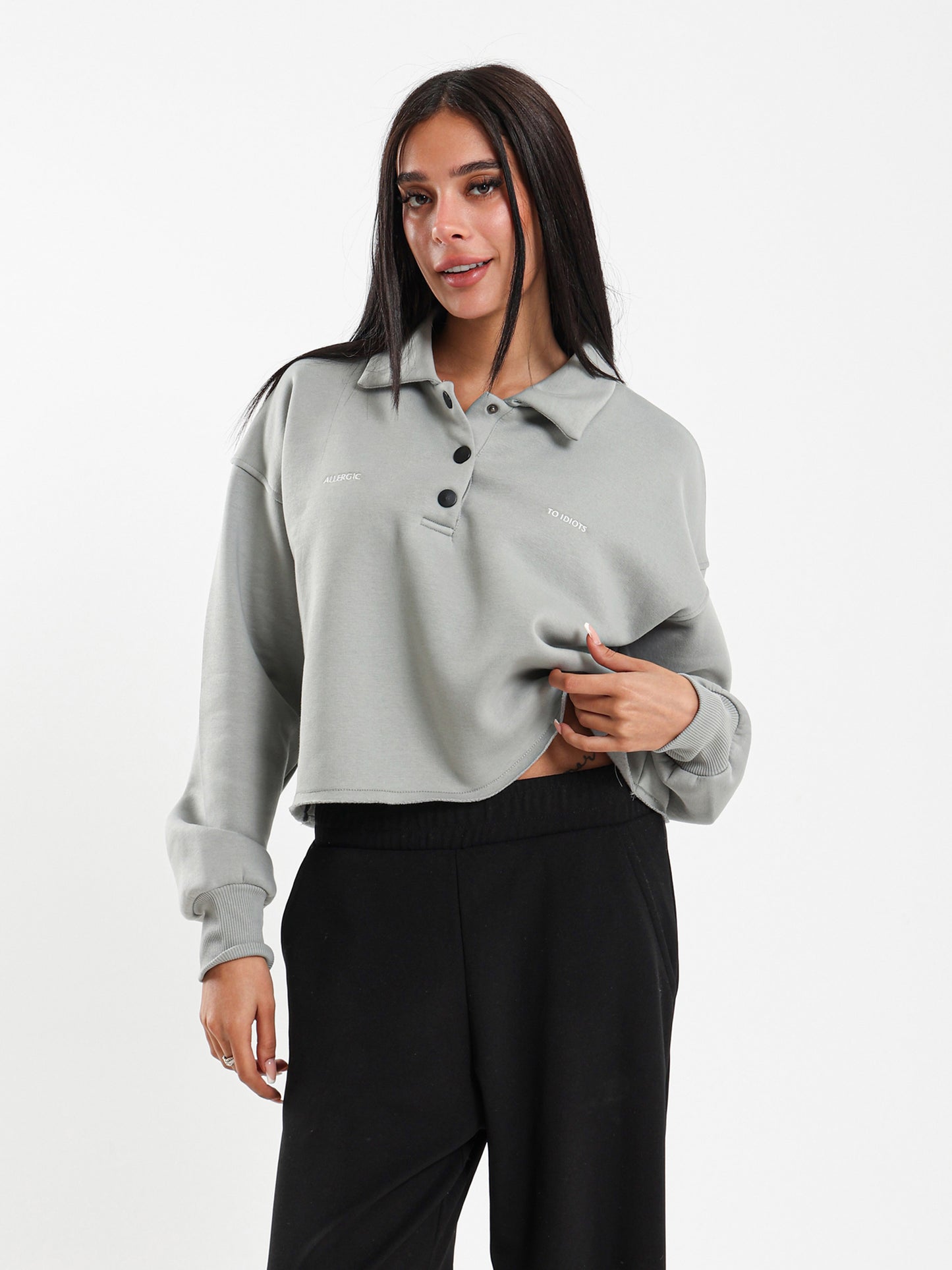 Cropped Sweatshirt with Large Collar
