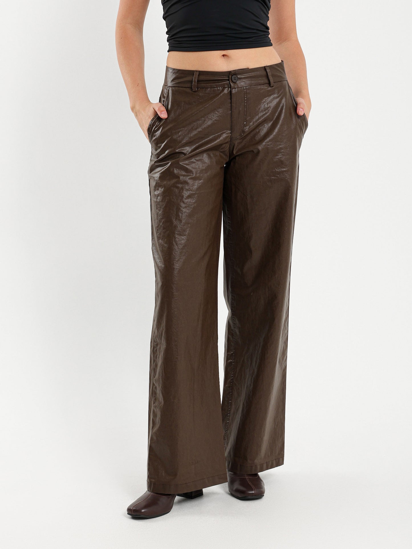 Loose Pants with Large Back Pockets