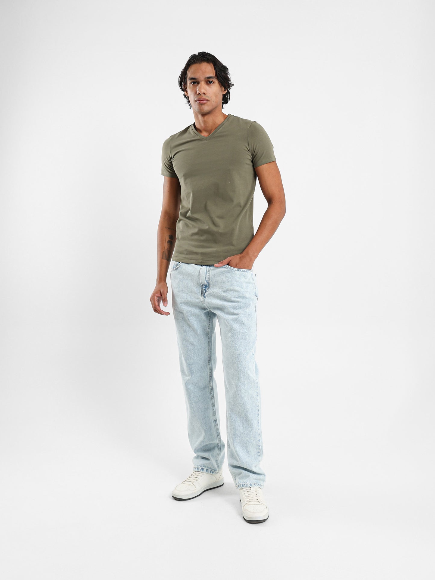 Basic Muscle Fit V-Neck T-Shirt