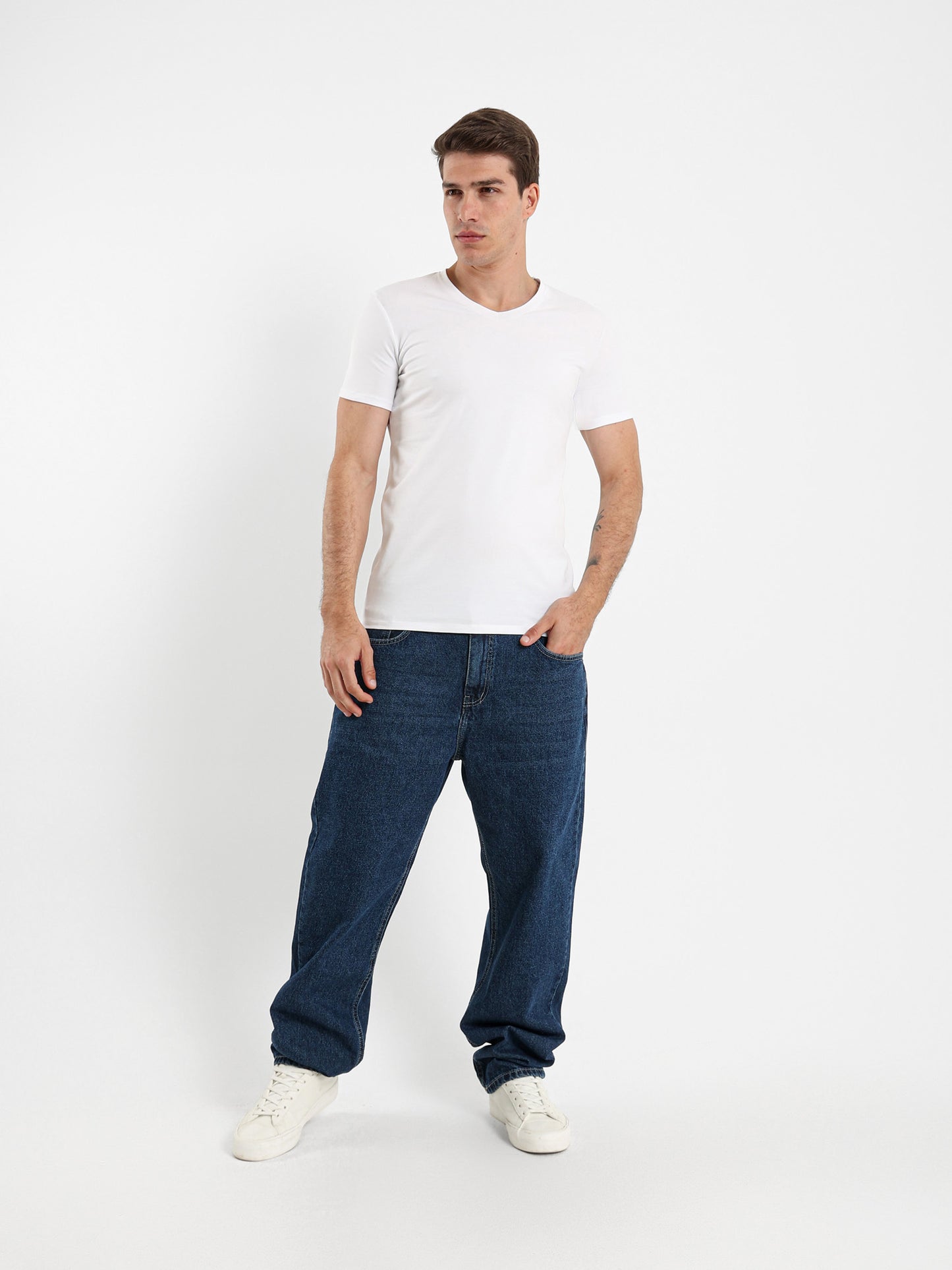 Basic Muscle Fit V-Neck T-Shirt