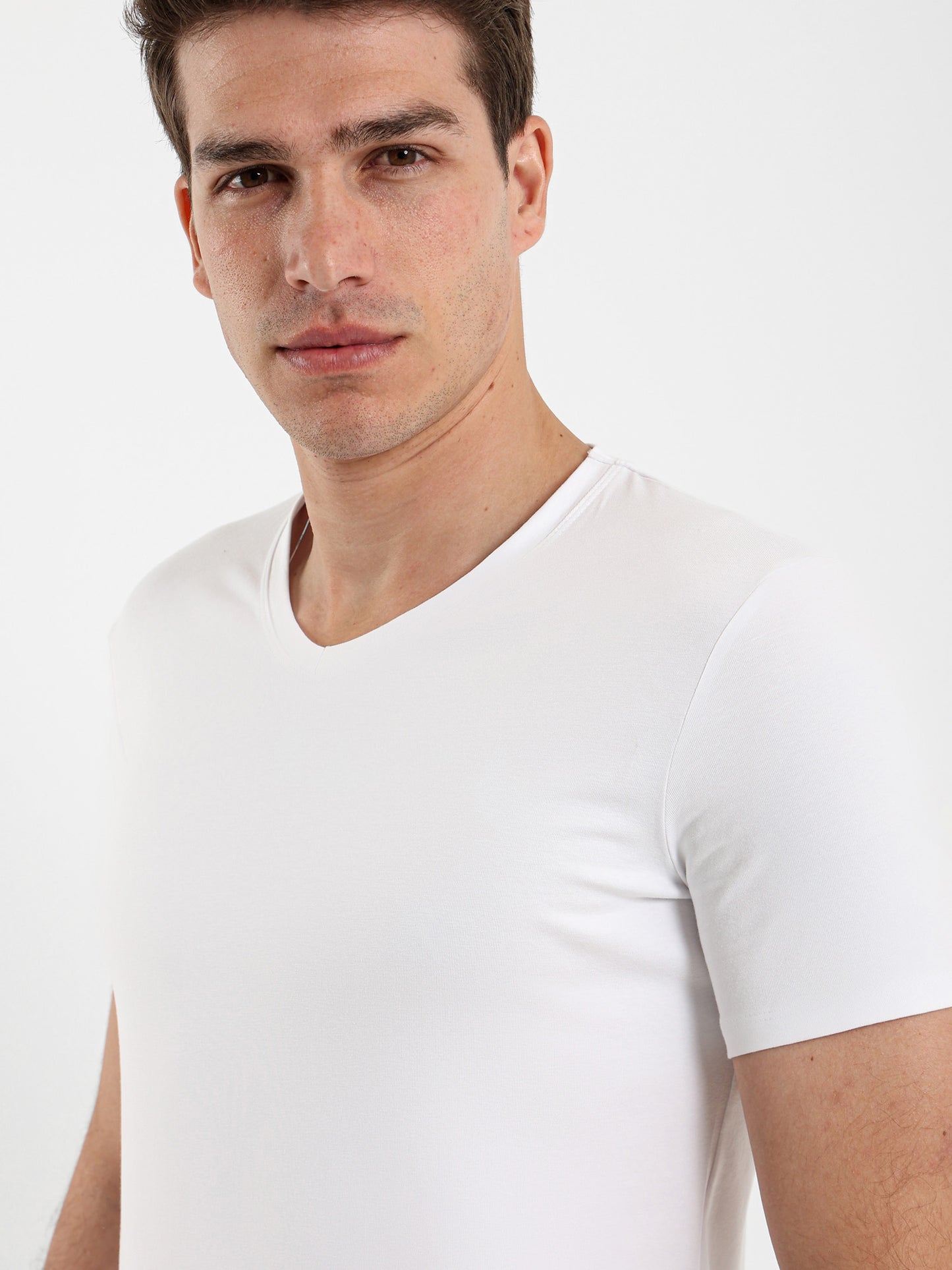 Basic Muscle Fit V-Neck T-Shirt