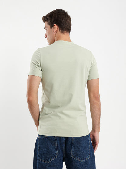Basic Muscle Fit T-Shirt