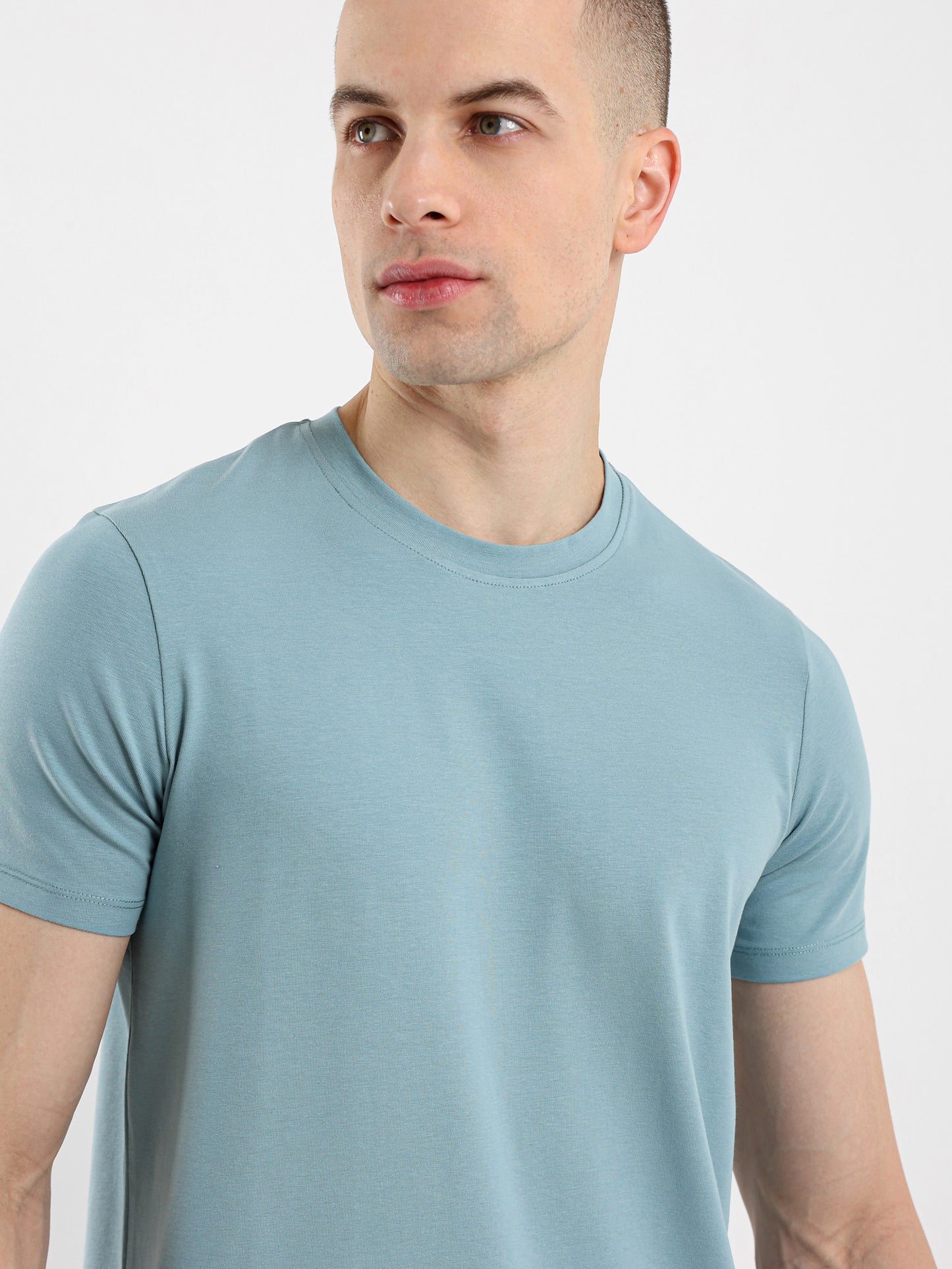 Basic Muscle Fit T-Shirt