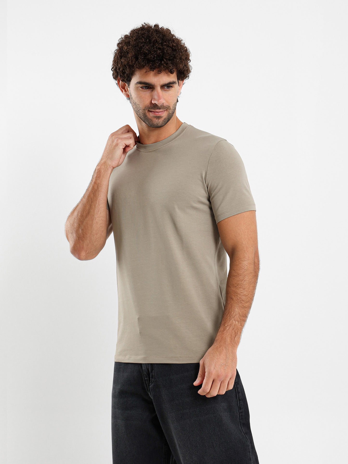 Basic Muscle Fit T-Shirt