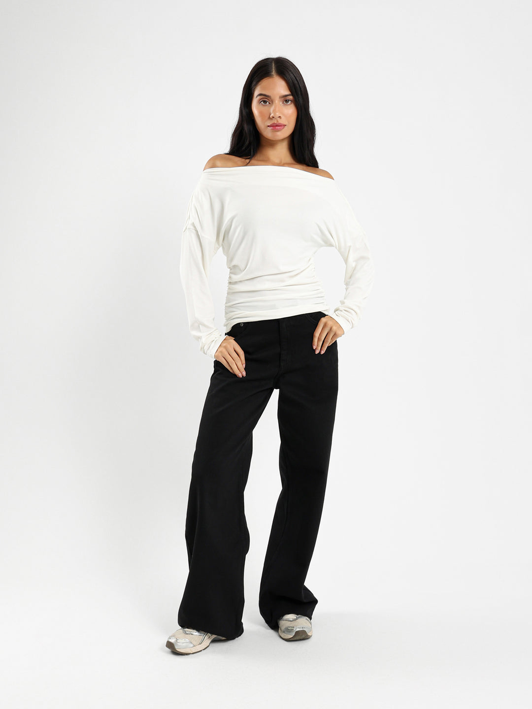 Fitted Waist Side Ruch Long Sleeve Tee