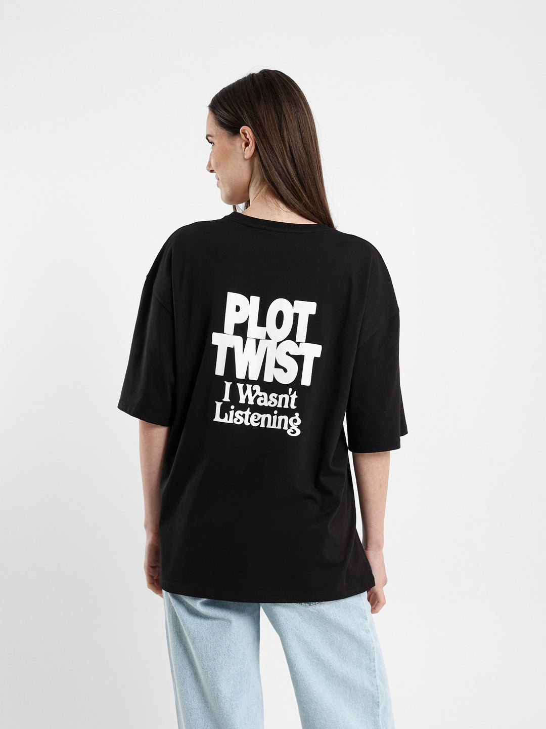 تي شيرت Plot Twist كبير الحجم