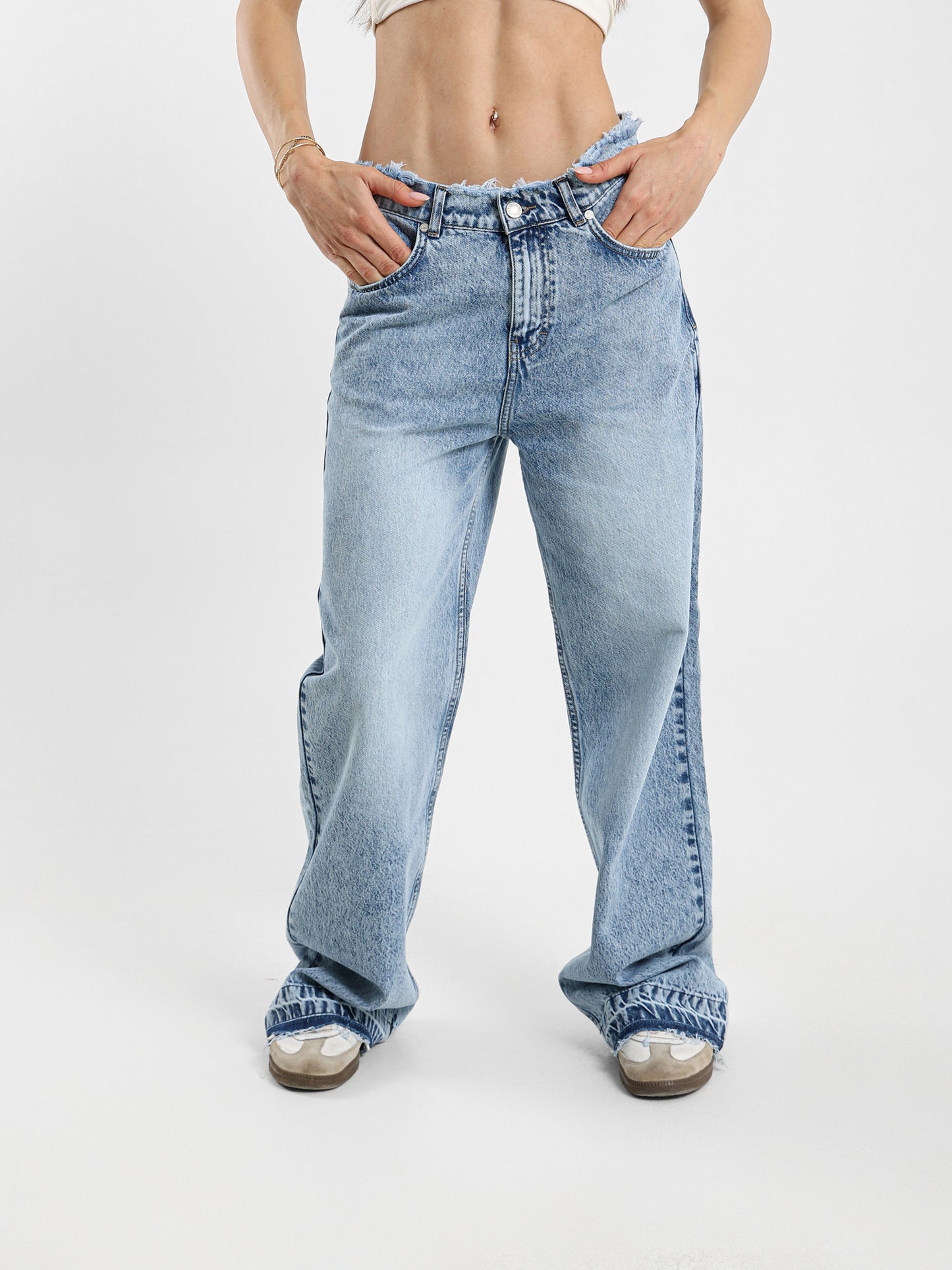 Destroyed Wide-Leg Jeans