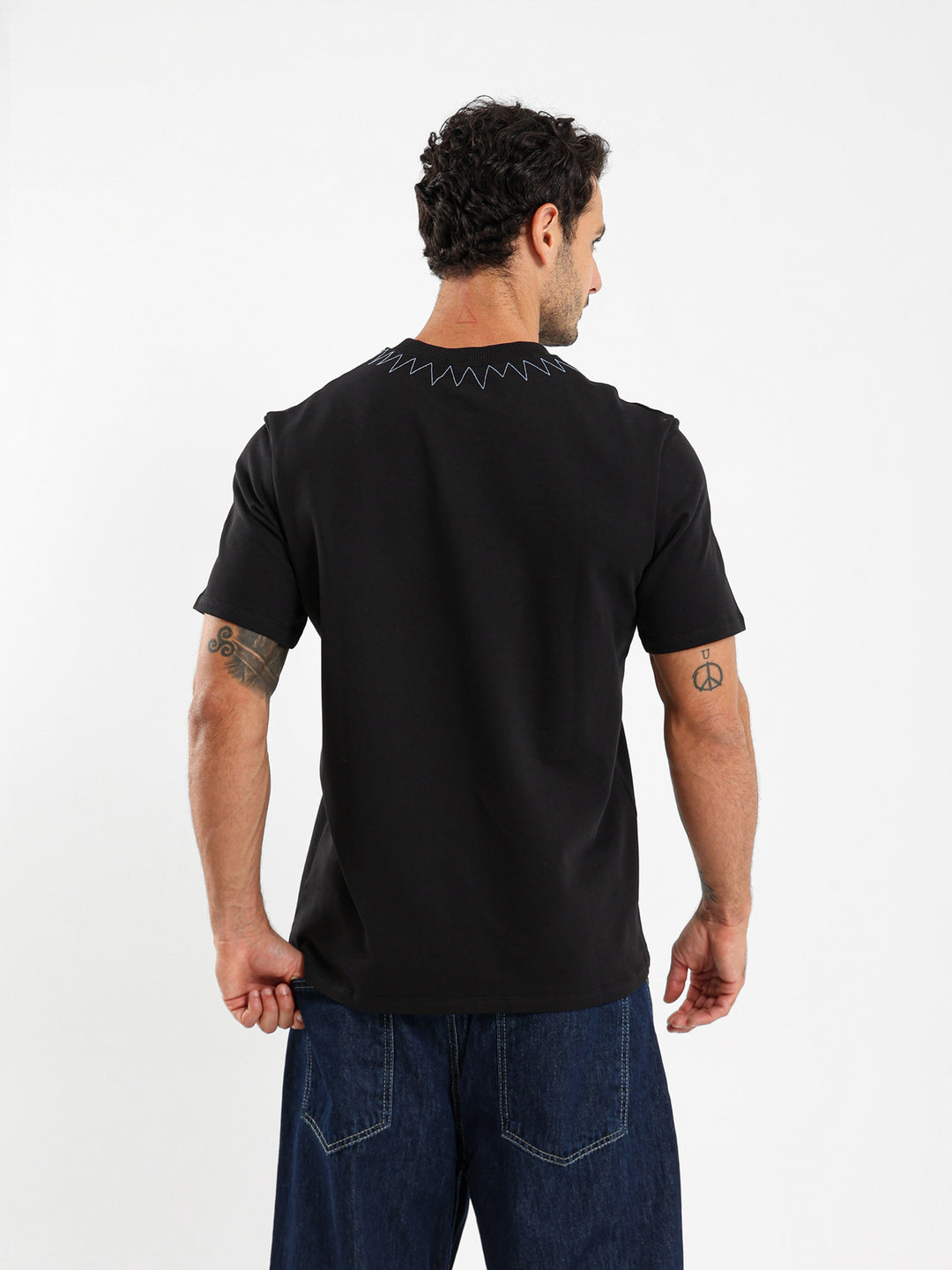 Surcharge Graphic T-Shirt