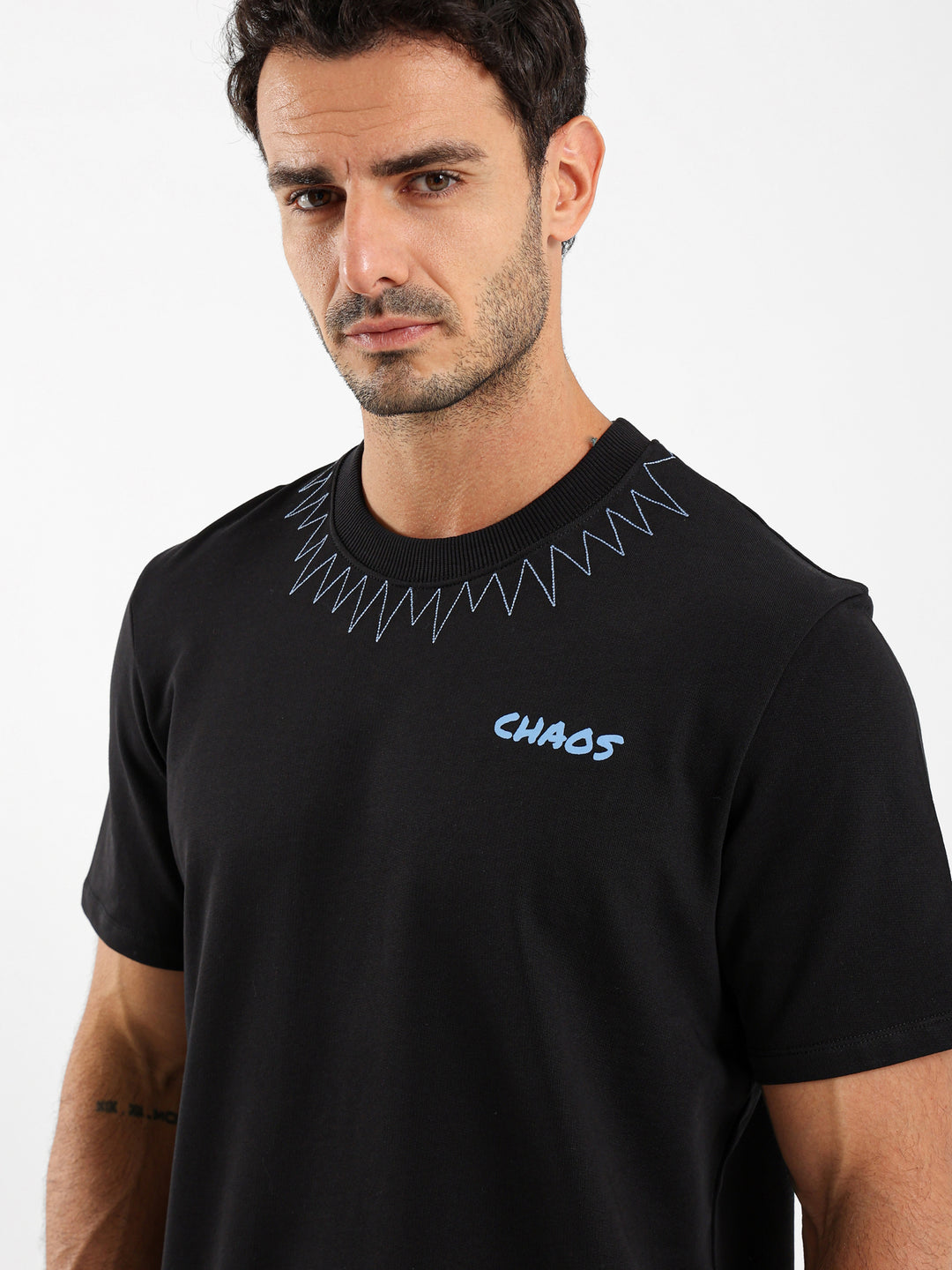 Surcharge Graphic T-Shirt