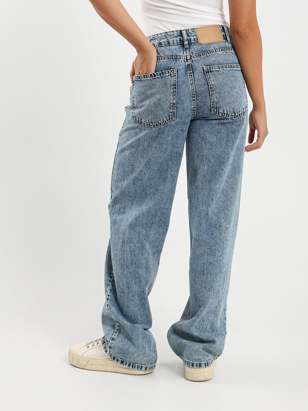 Wide Leg Crossover Jeans