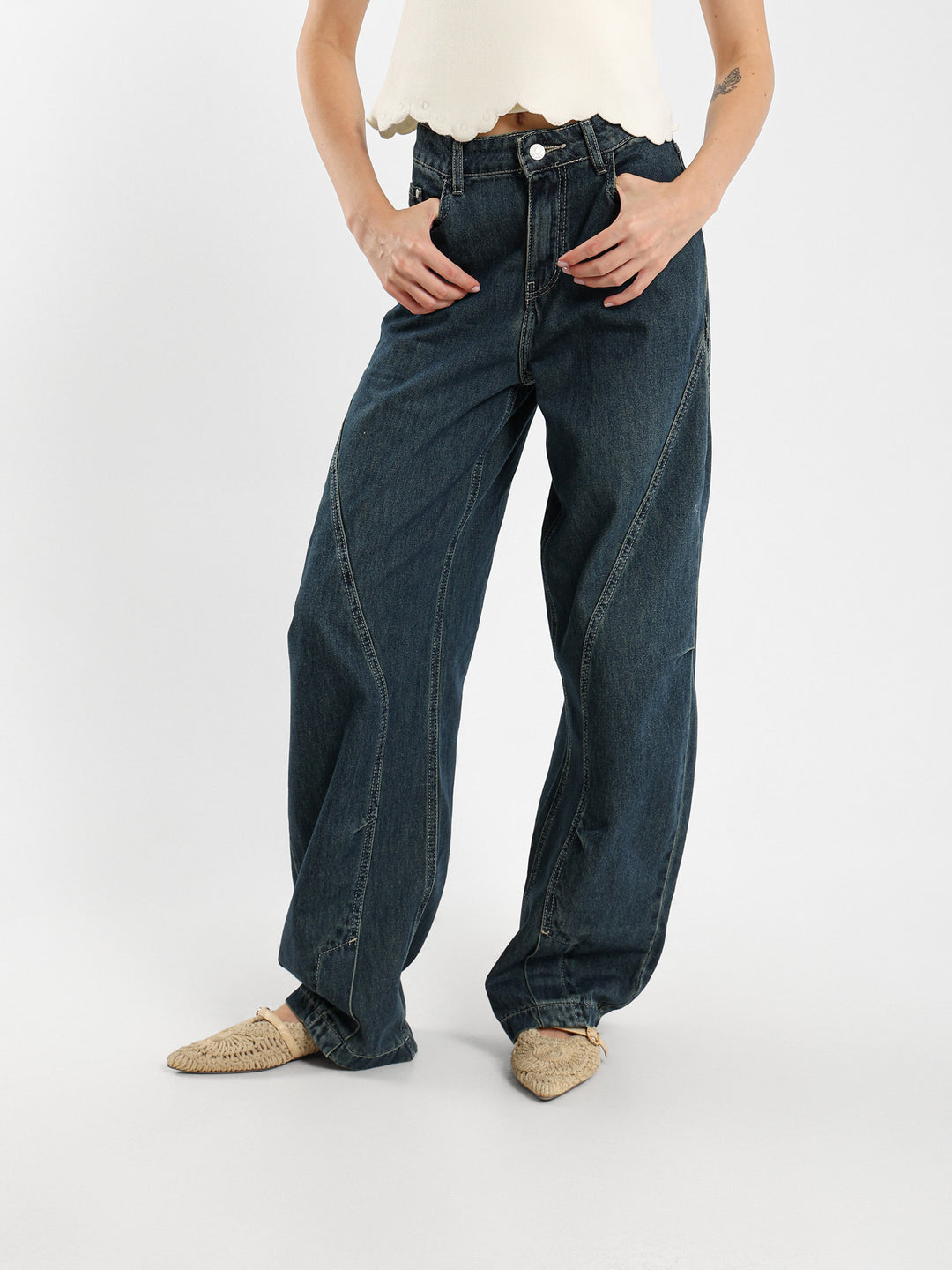 Balloon Jeans With Pleats