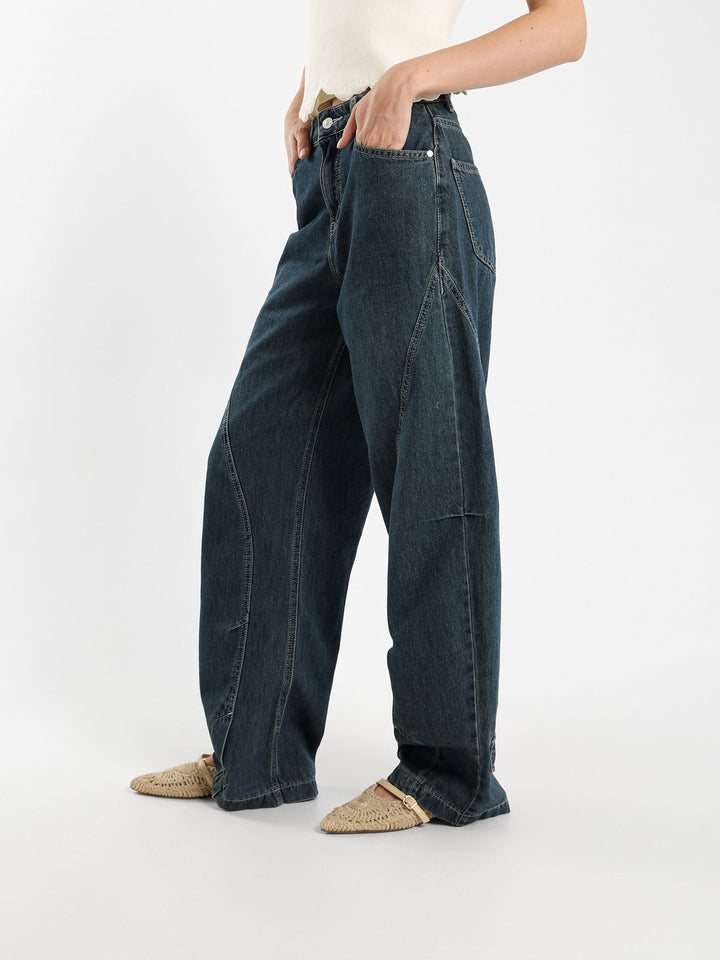 Balloon Jeans With Pleats