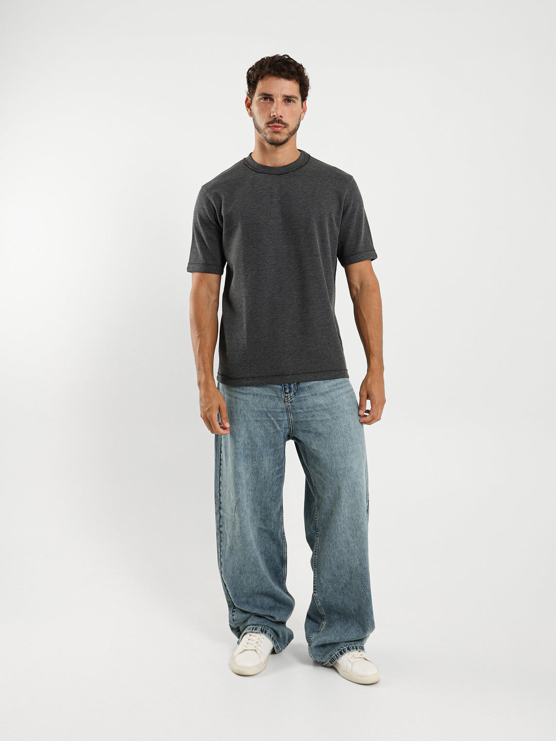 R-Neck T-Shirt With Unfinished Details