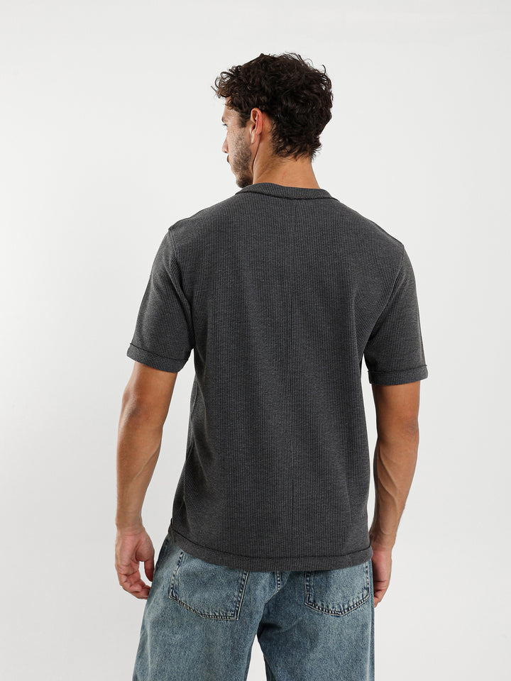 R-Neck T-Shirt With Unfinished Details