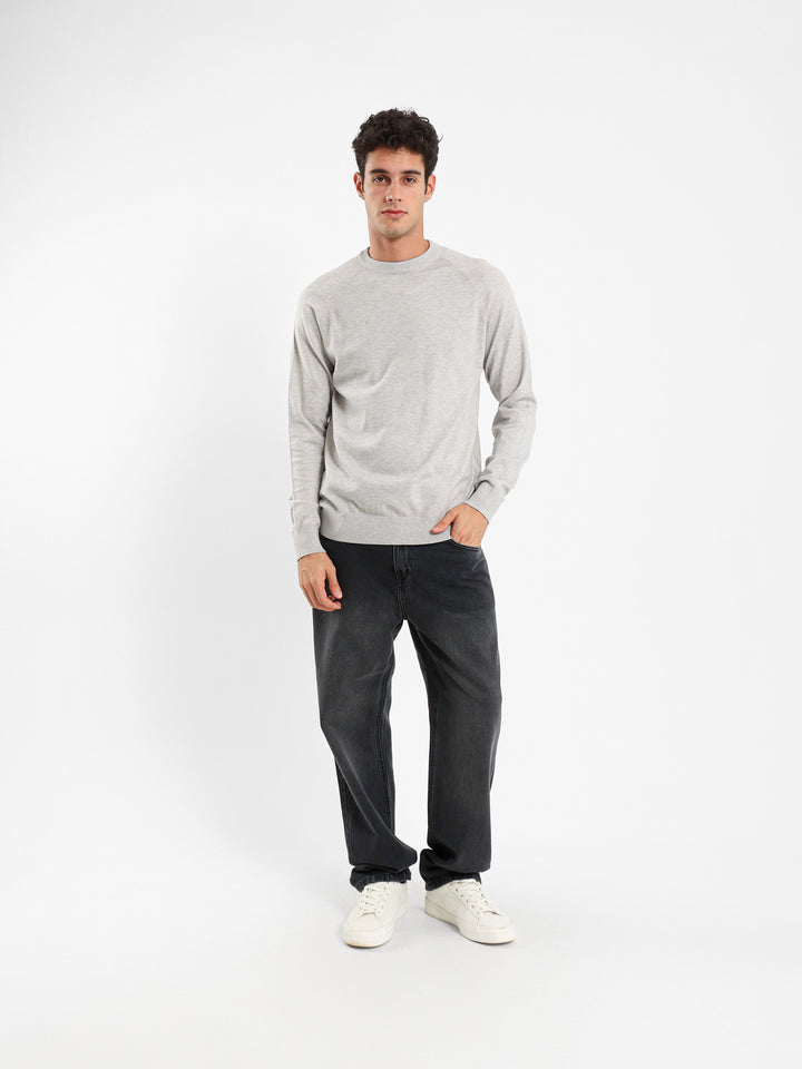Relaxed Raglan Sleeve Pullover