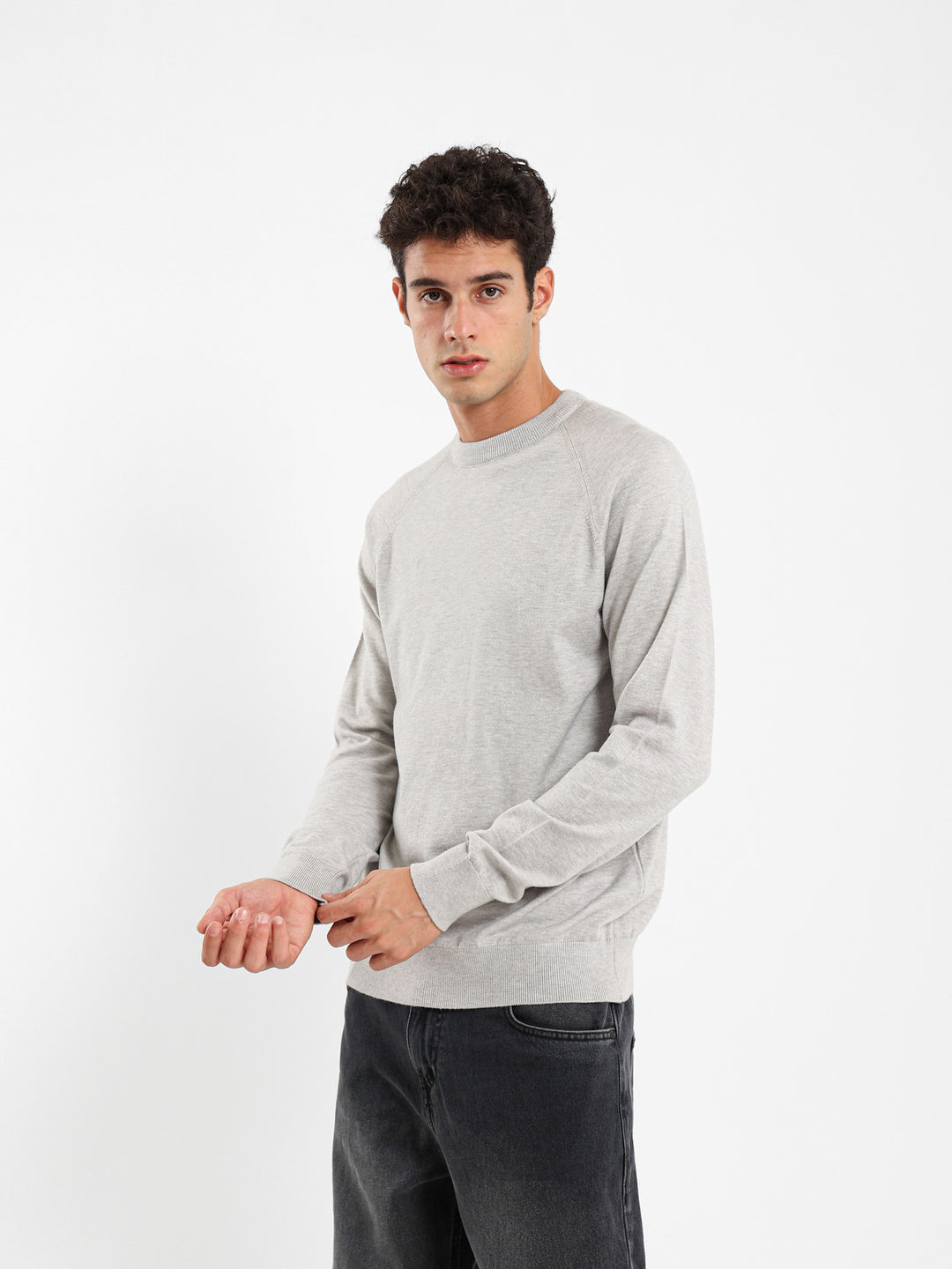 Relaxed Raglan Sleeve Pullover