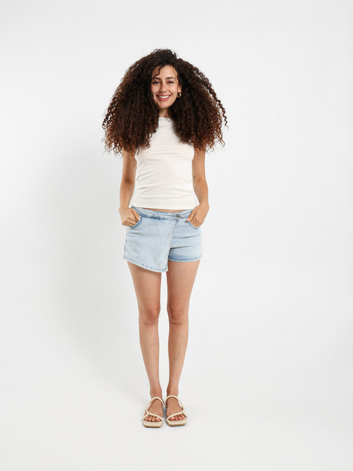 Boat Neck Sleeveless Top