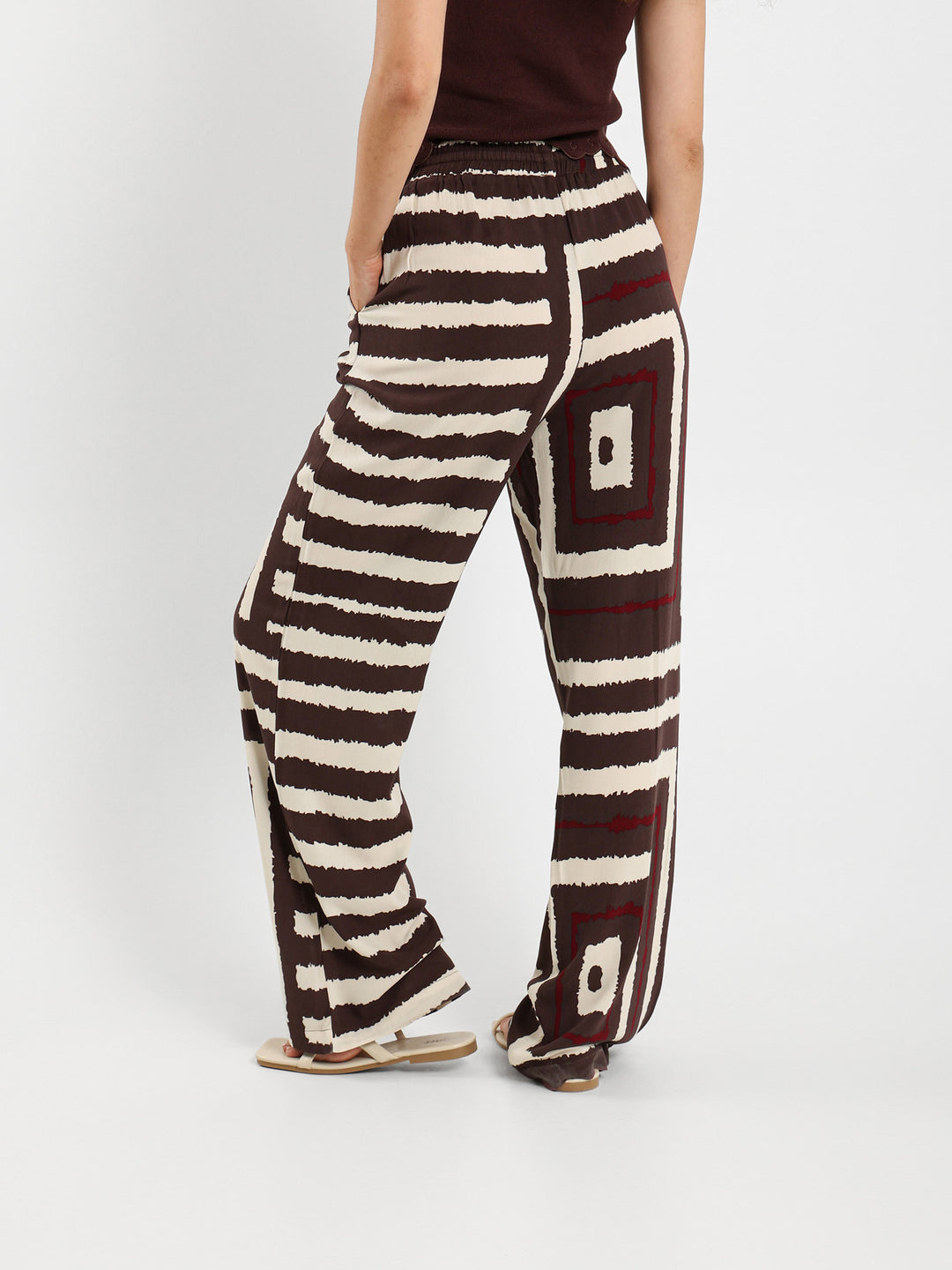 Printed Wide-Leg Pants With Side Pockets