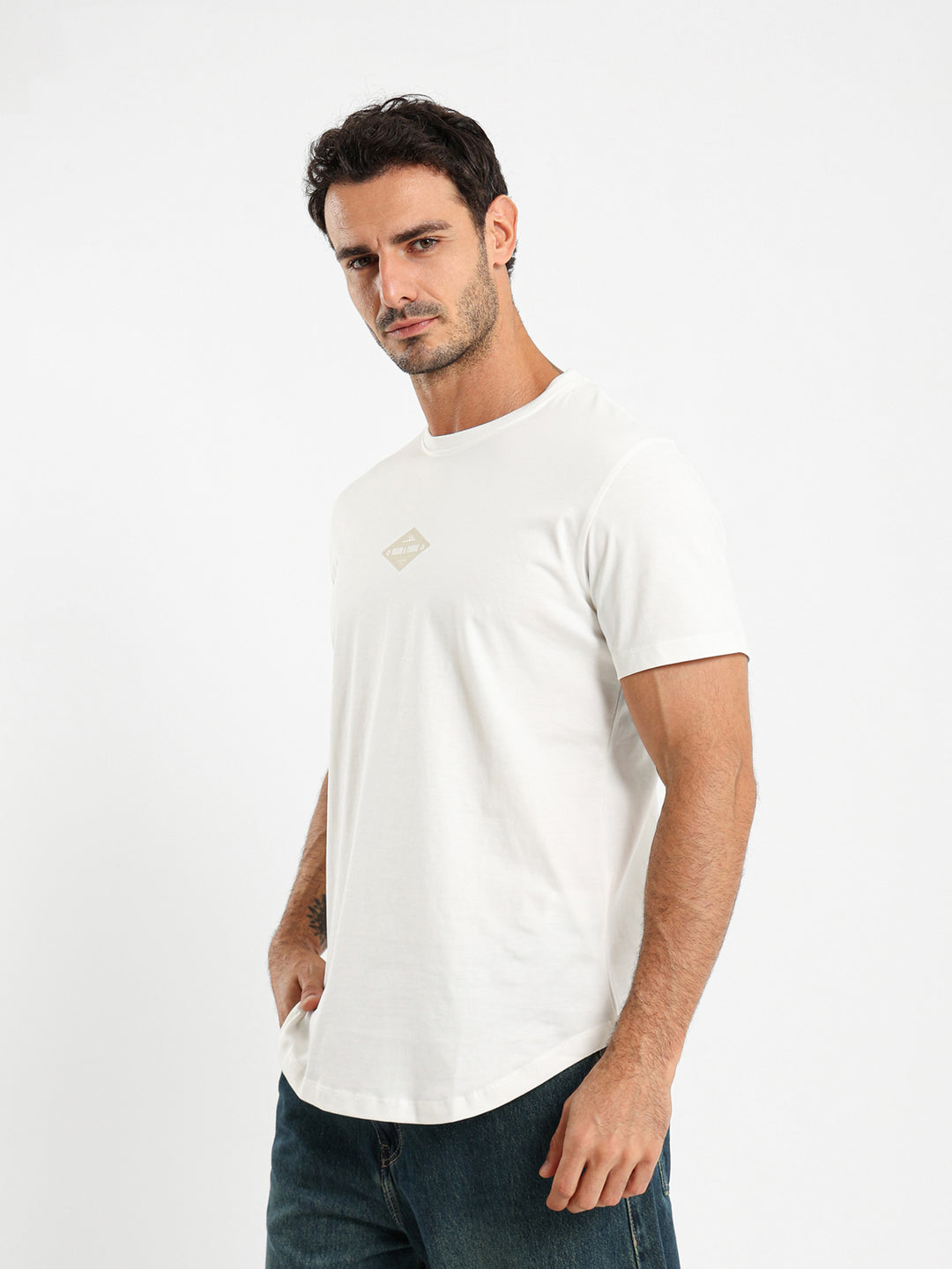 Roam And Thrive Graphic T-Shirt