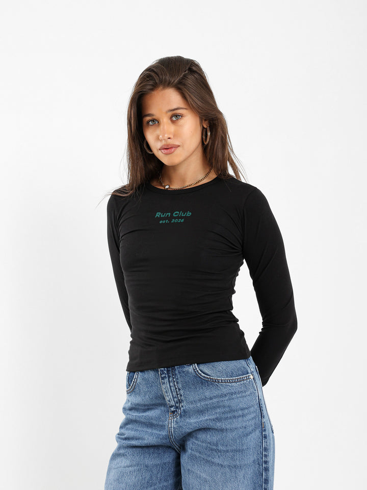 Fitted Long Sleeve Tee With Run Club Print
