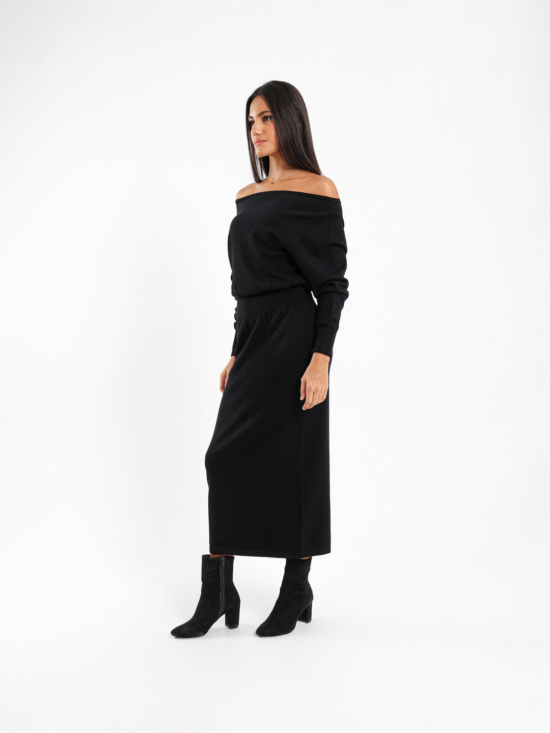 Belted Midi Tricot Dress