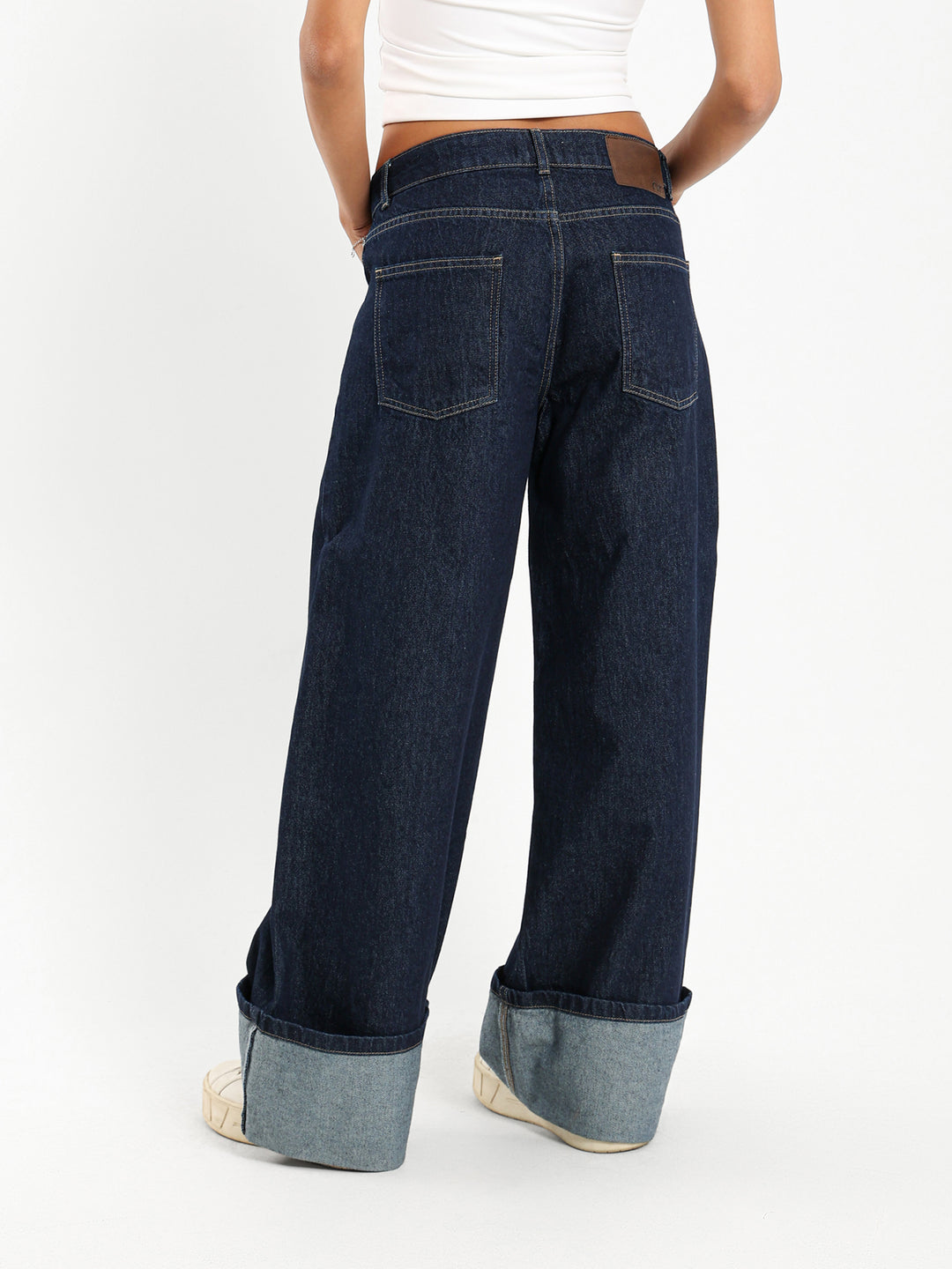 Low Rise Oversized Jeans with Folded Leg
