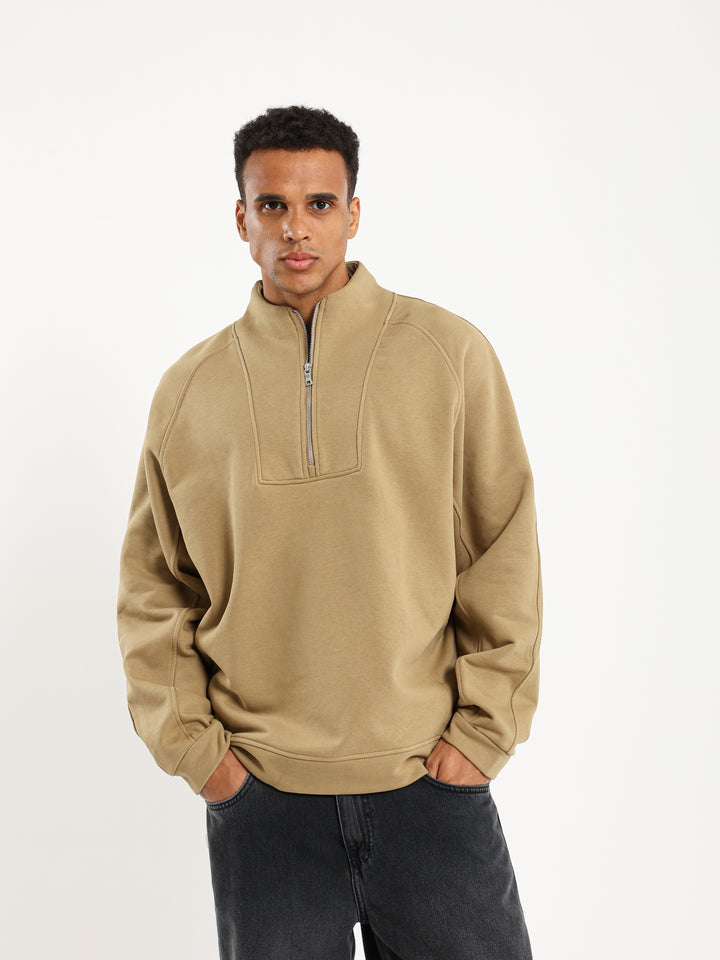 Boxy Sweatshirt with Long Neck