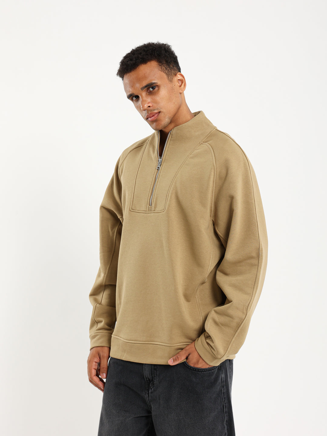 Boxy Sweatshirt with Long Neck