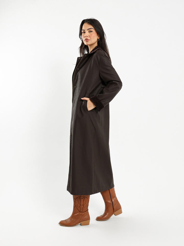 Coat with Contrast Collar and Cuffs