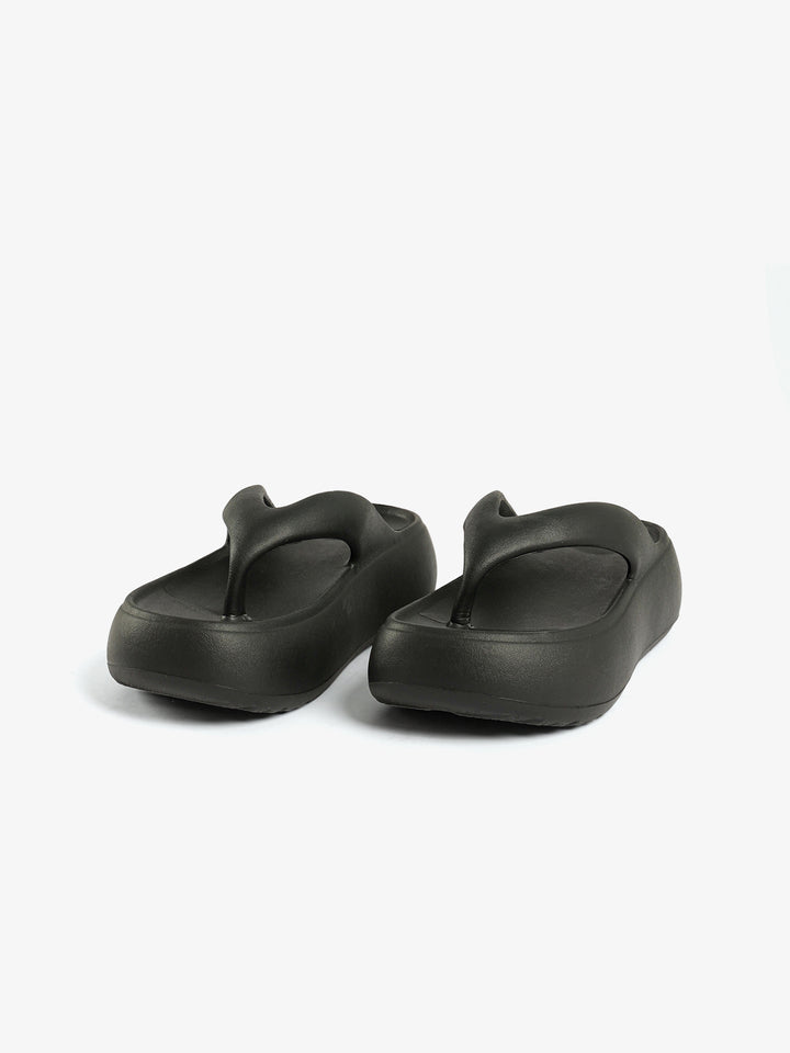 Chunky Molded Thong Slide