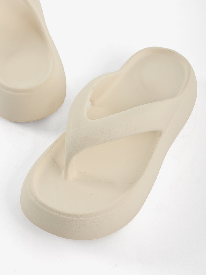 Chunky Molded Thong Slide