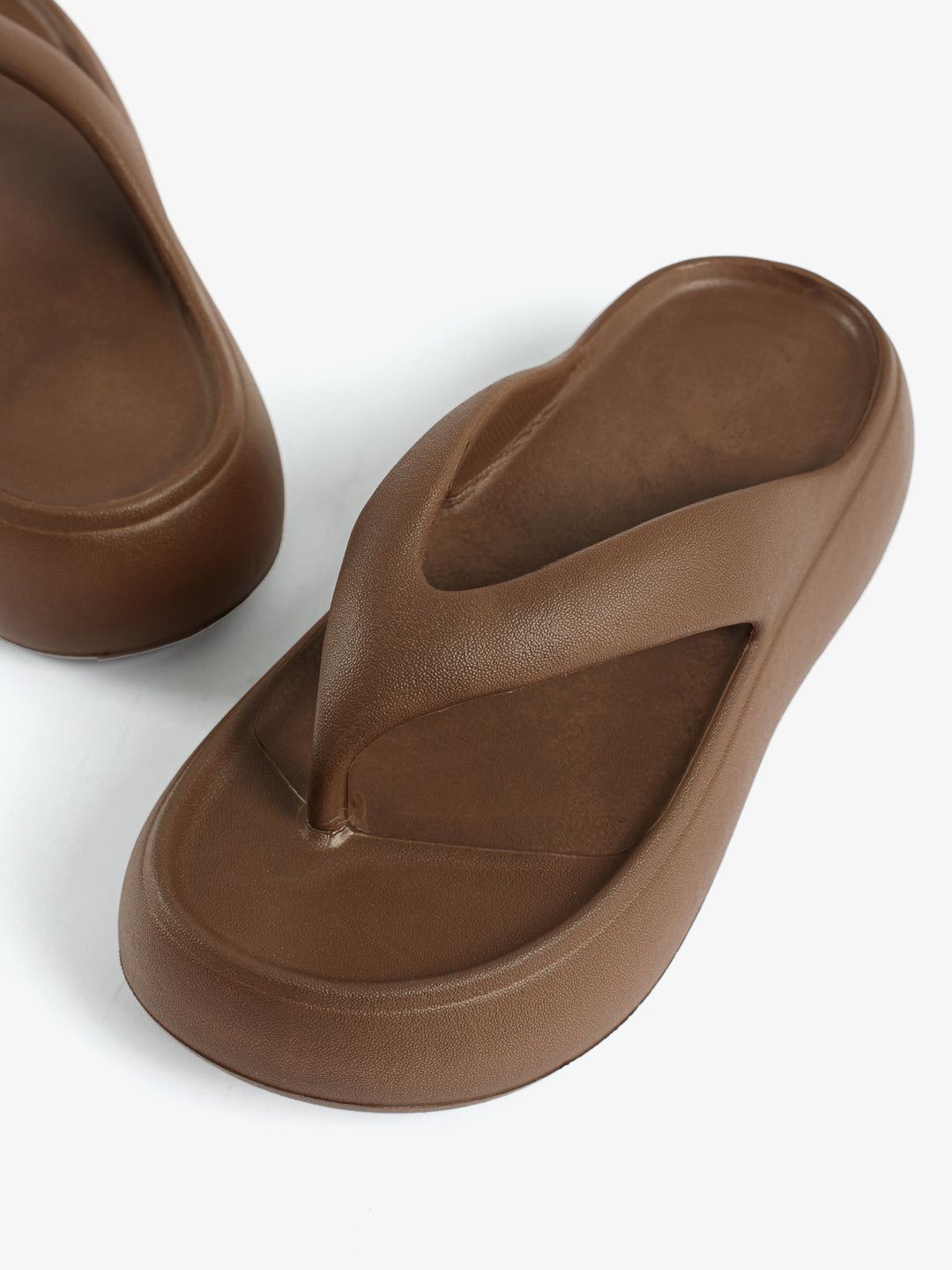 Chunky Molded Thong Slide