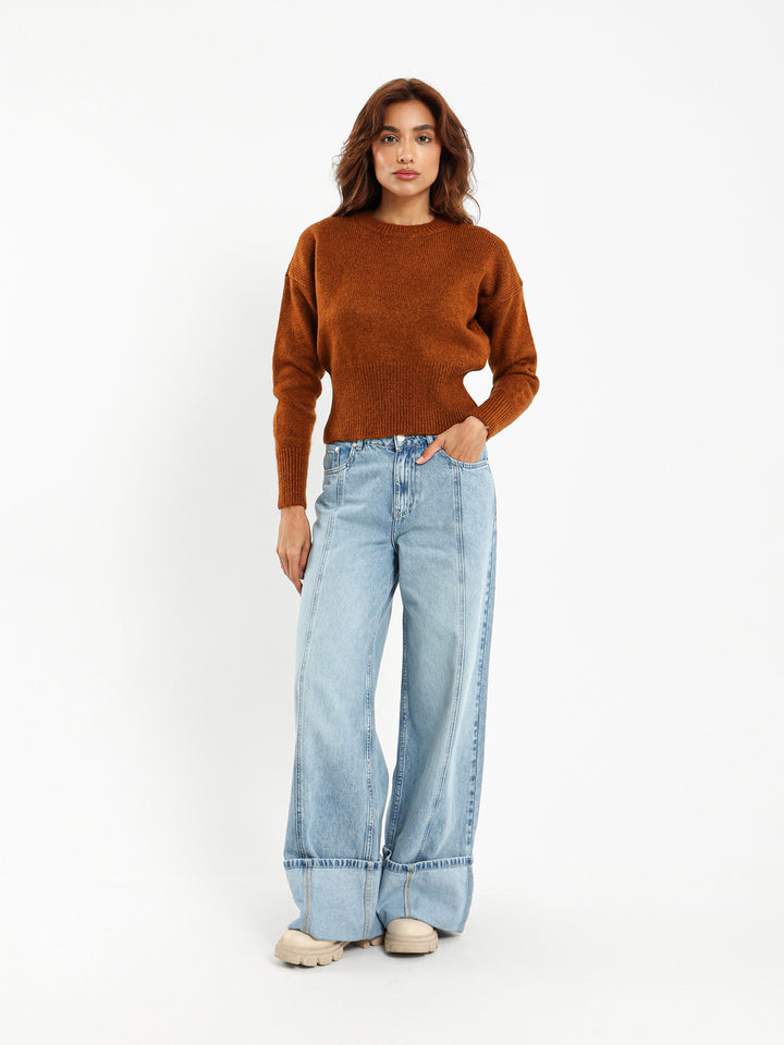 Fitted Waist Round Neck Pullover