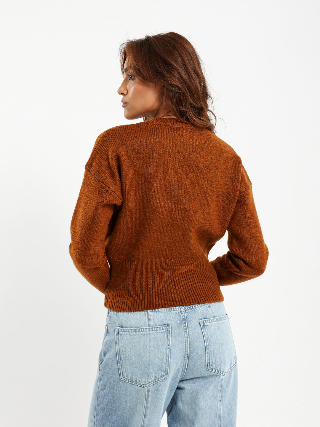 Fitted Waist Round Neck Pullover