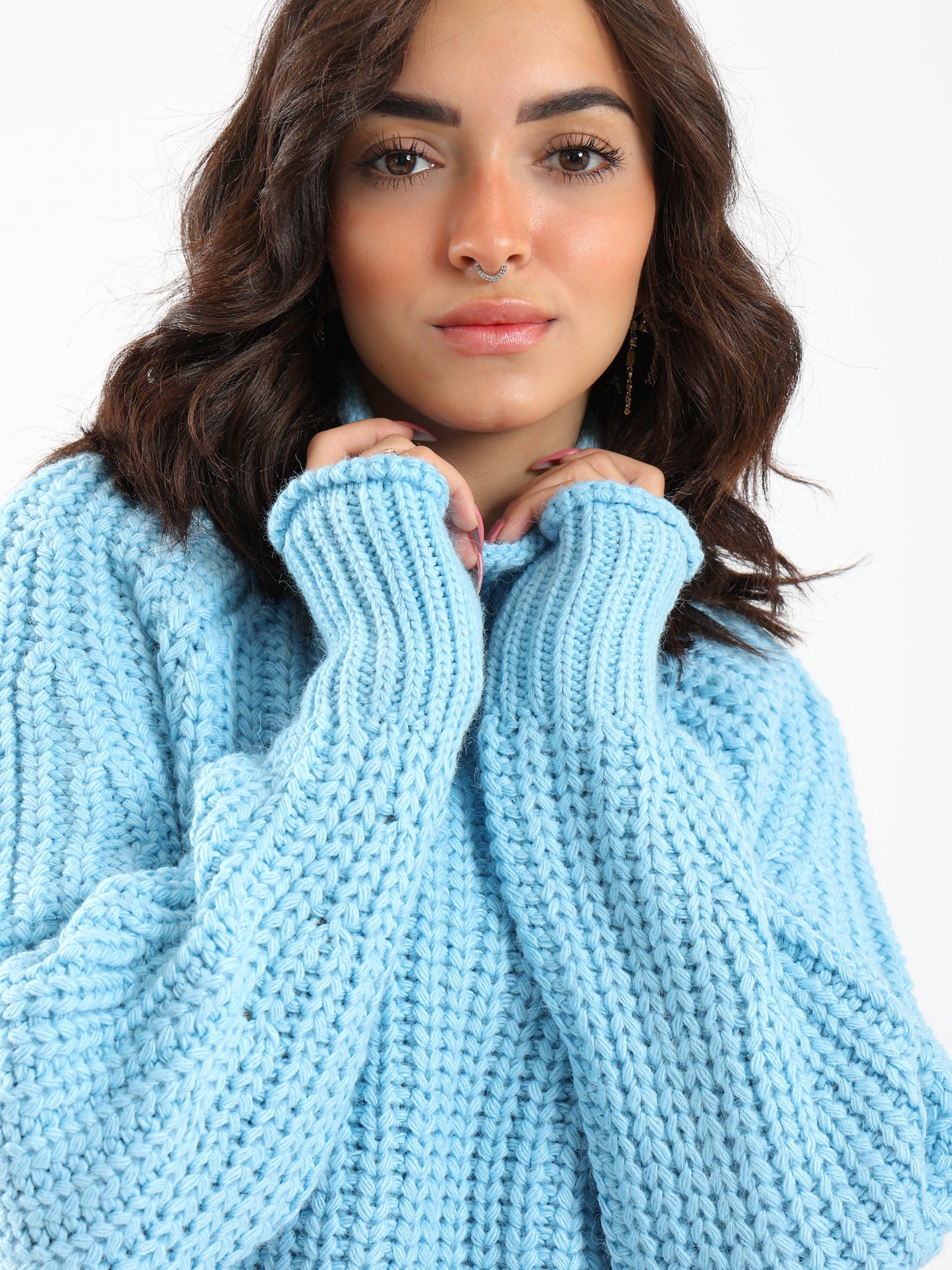Pullover - Knitted - High Neck