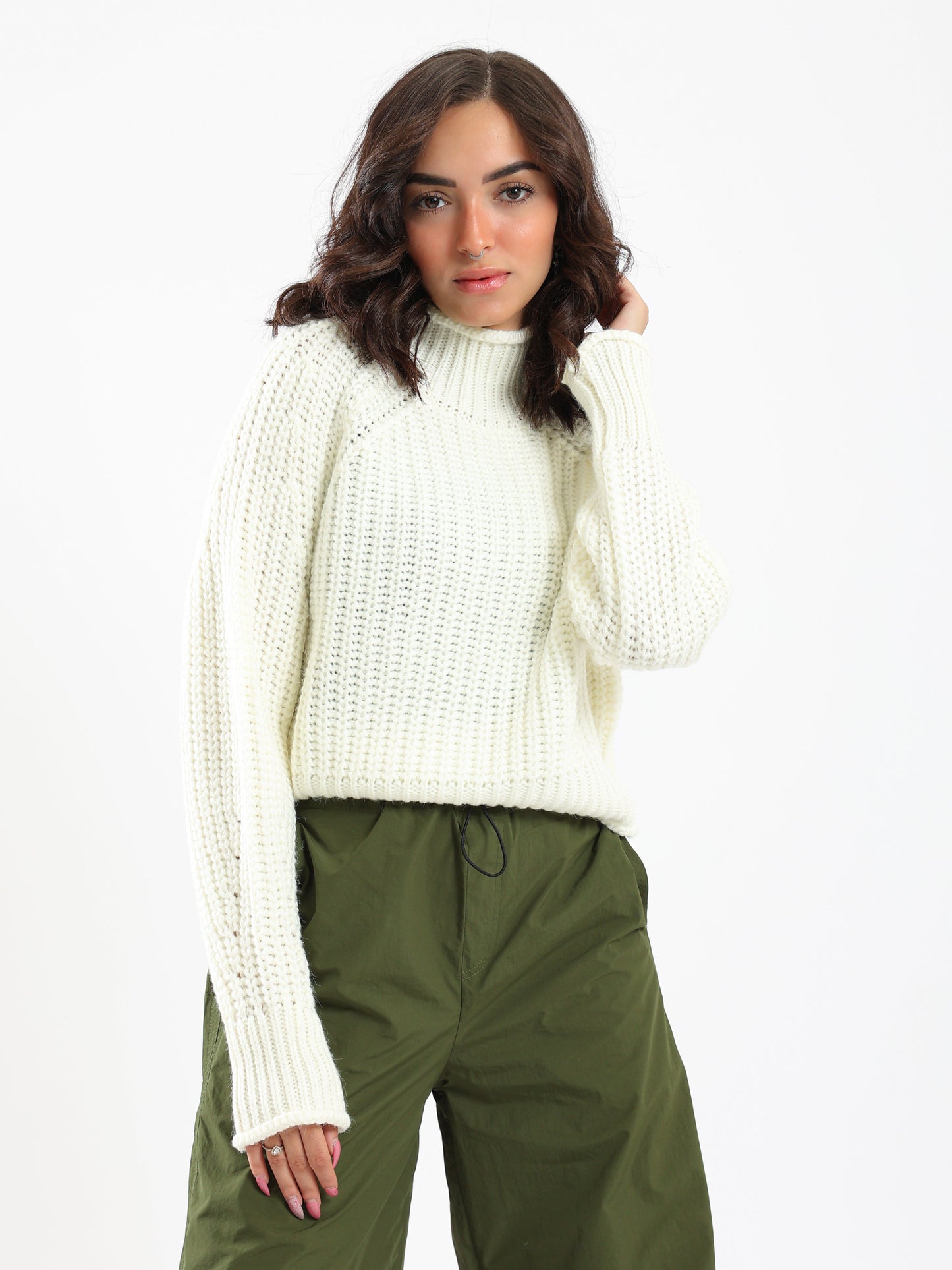 Pullover - Knitted - High Neck