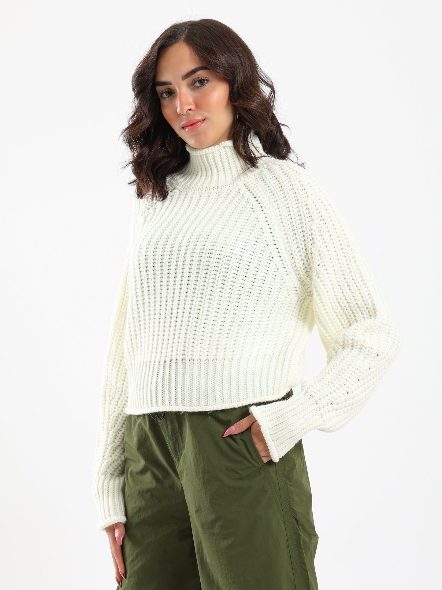 Pullover - Knitted - High Neck