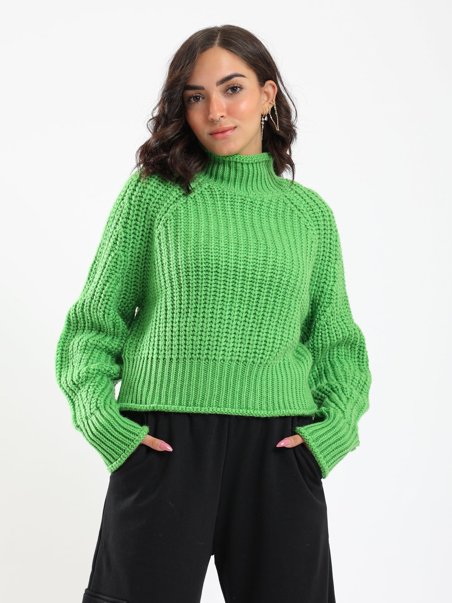 Pullover - Knitted - High Neck