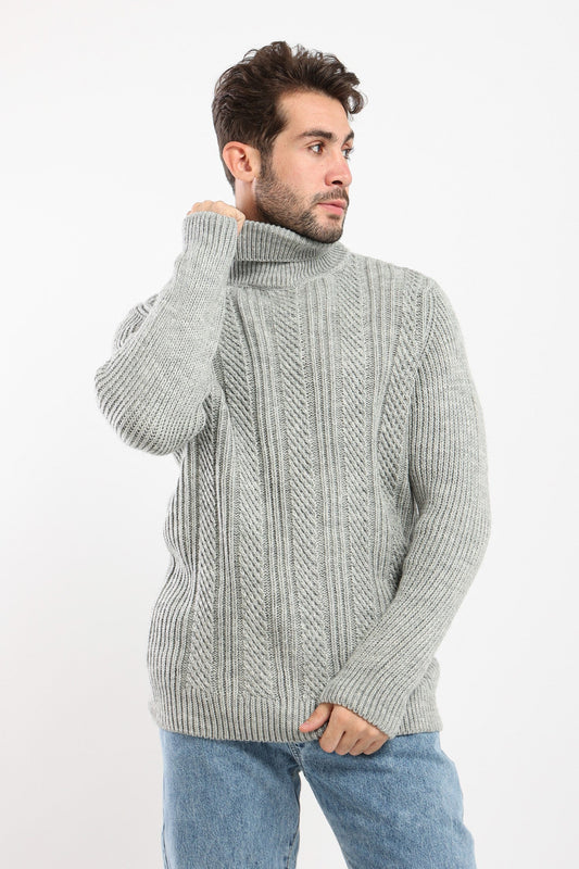 Pullover - Turtle Neck - Cable Knit