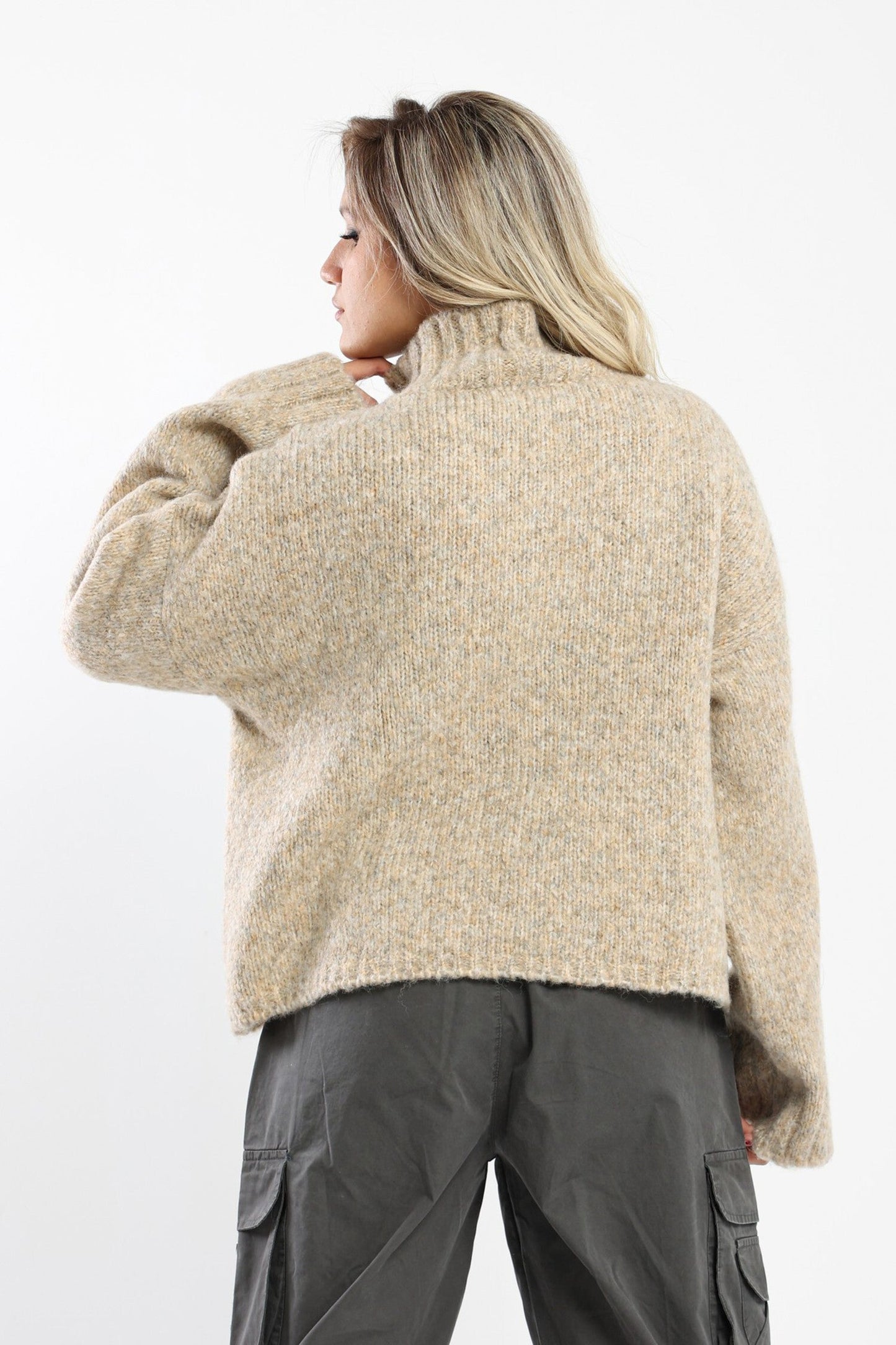 Pullover - Wide Sleeves - High Neck