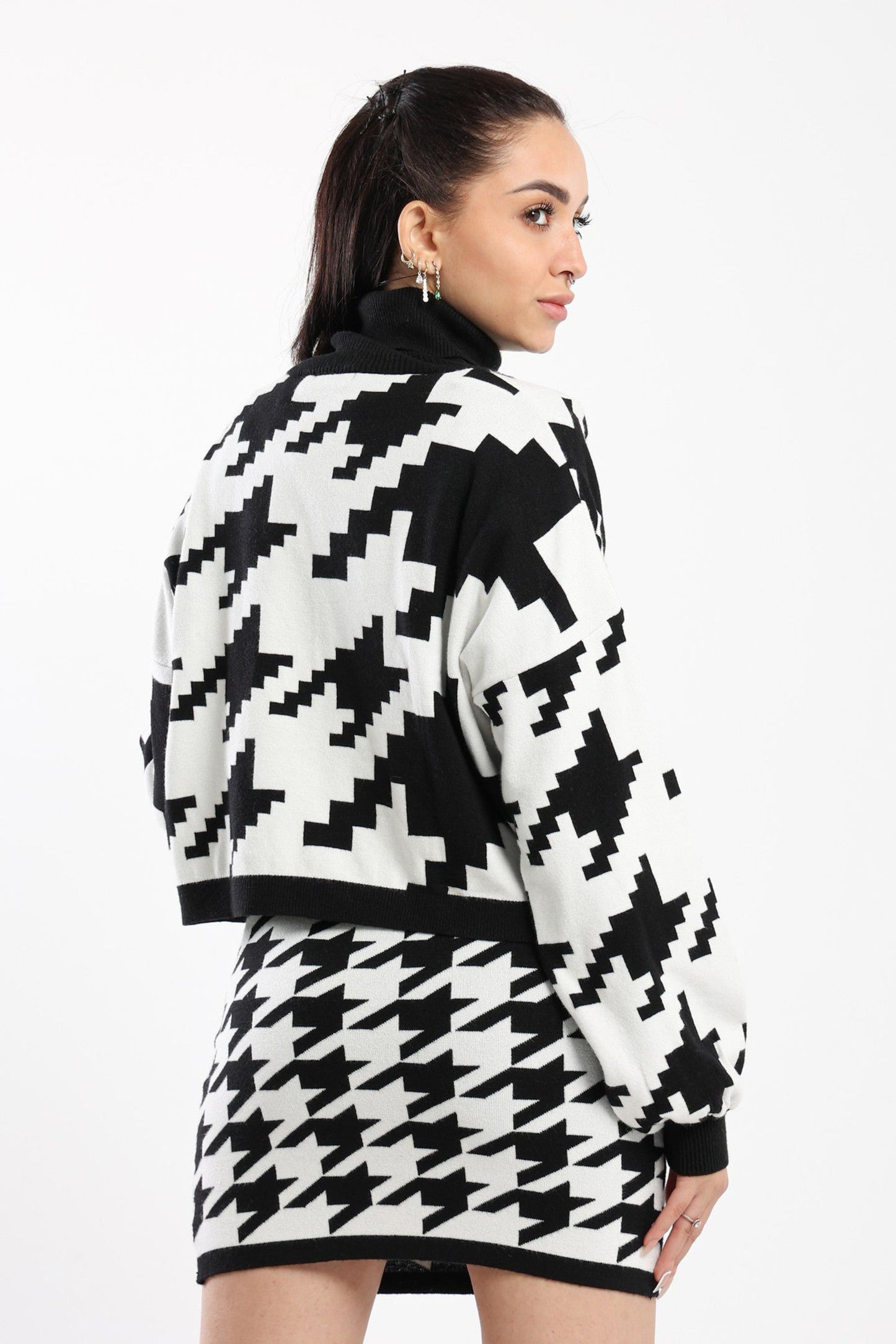 Pullover - Oversized - Houndstooth Pattern