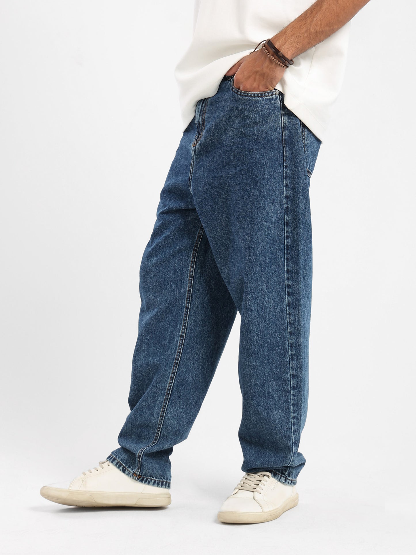 Regular Rounded Leg Stitching Jeans - Outlet