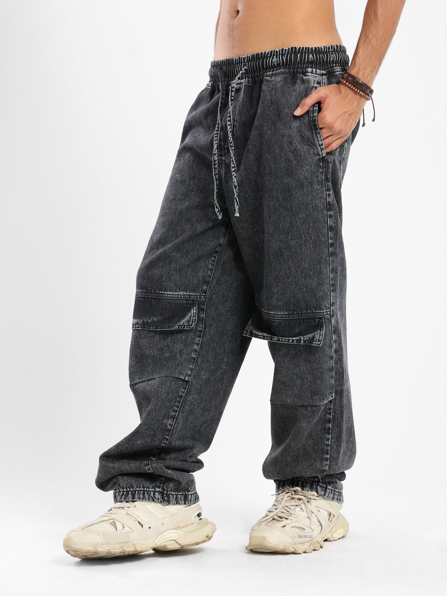 Loose Cargo Jeans with Front Flaps - Outlet