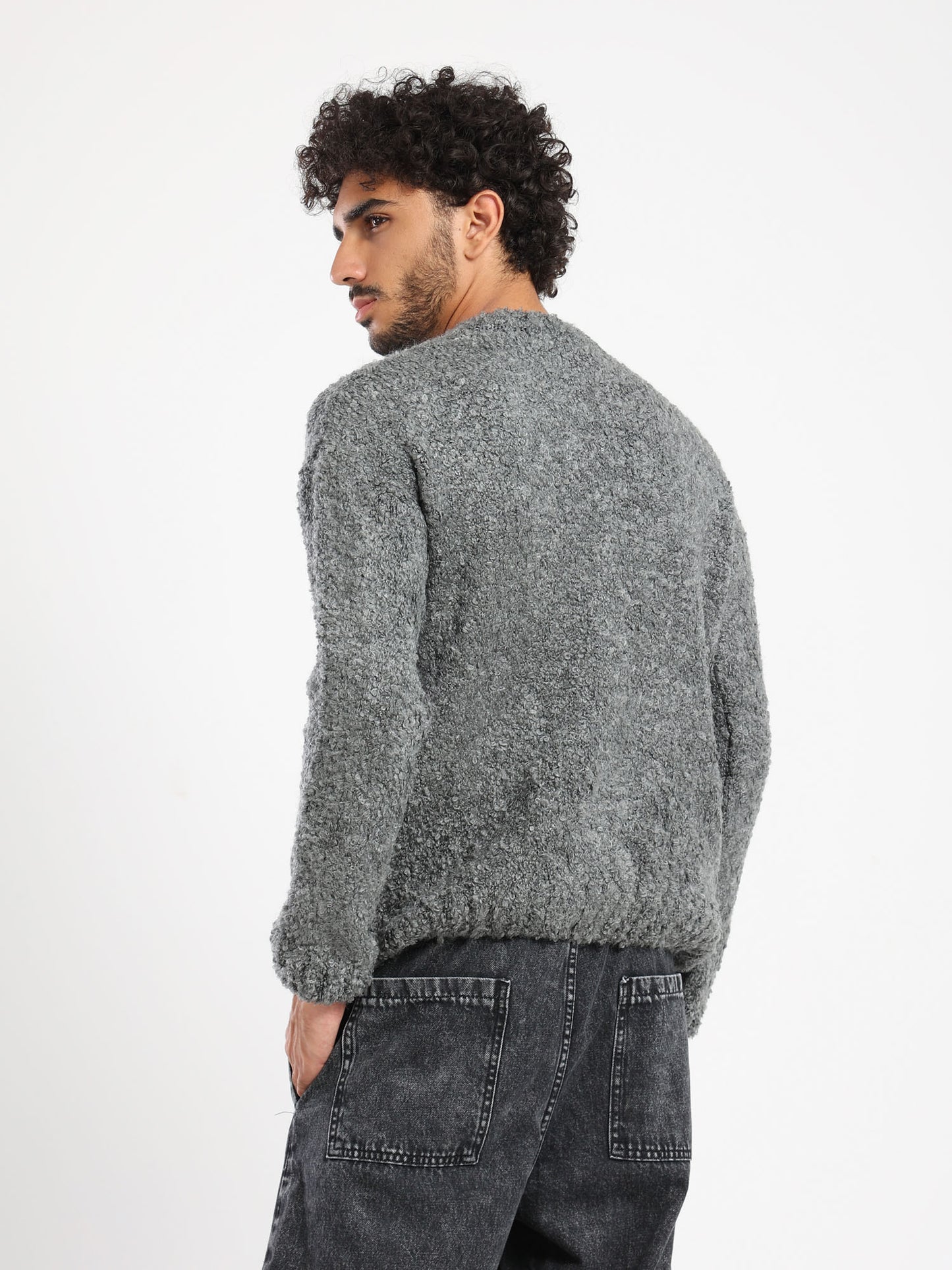 Classic Round Neck Pullover