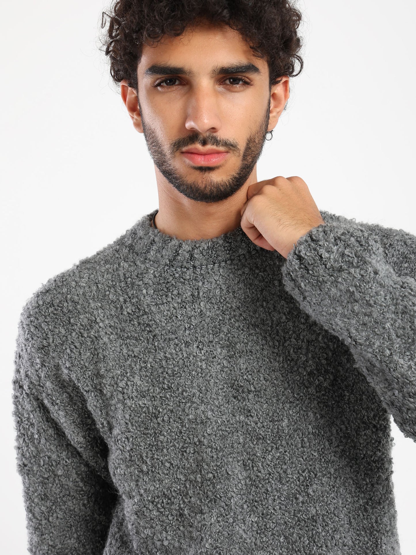 Classic Round Neck Pullover