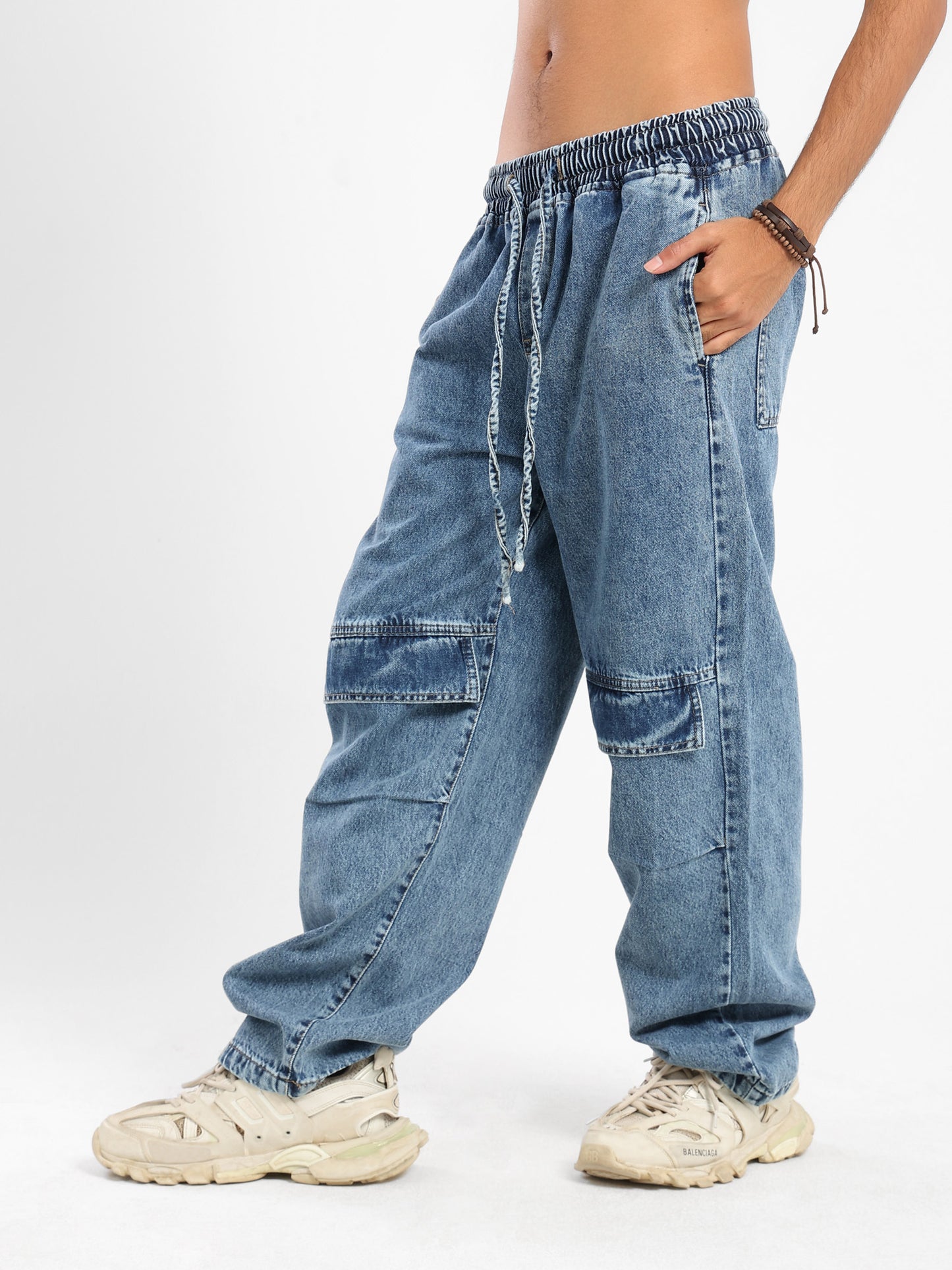 Loose Cargo Jeans with Front Flaps - Outlet