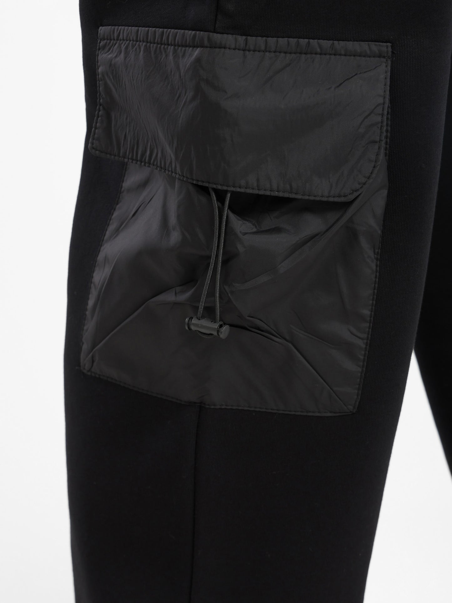 Loose Sweatpants with Clean Cargo Pockets