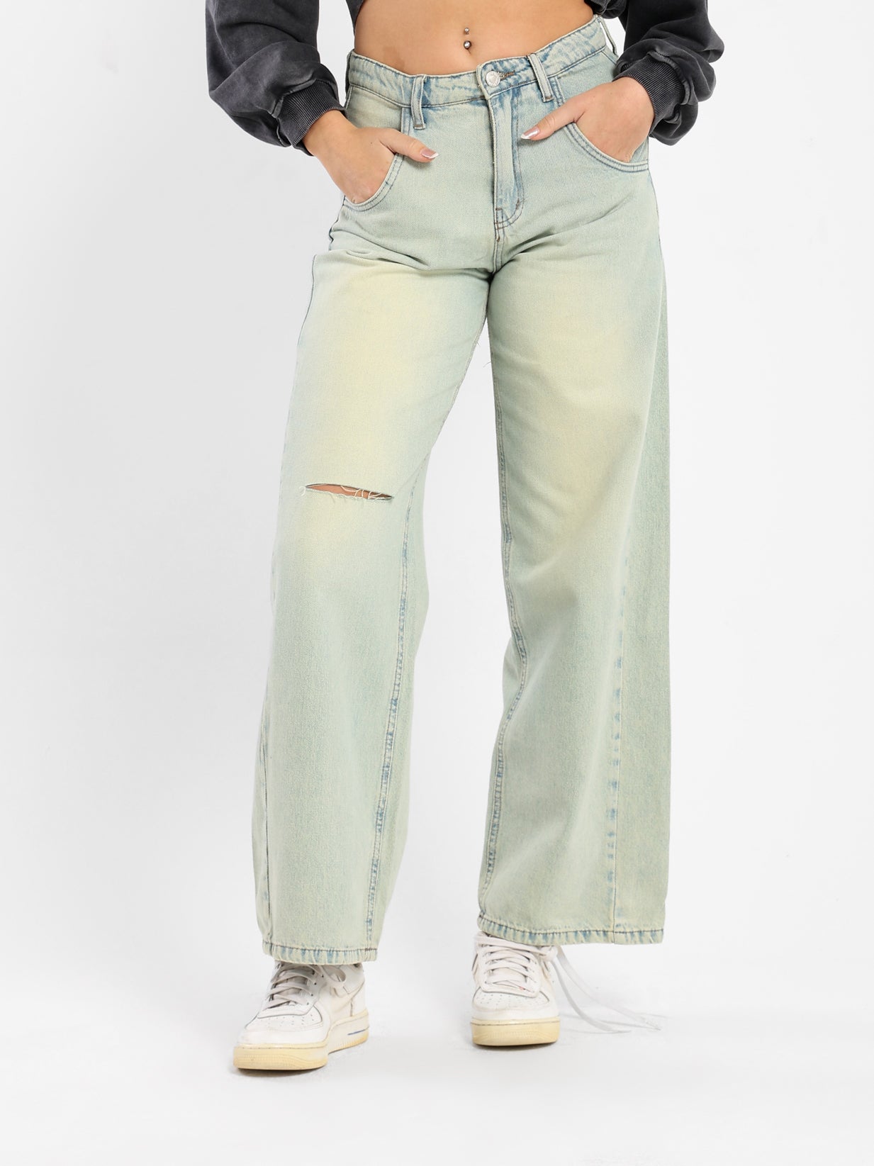 Low Waist Skater Jeans